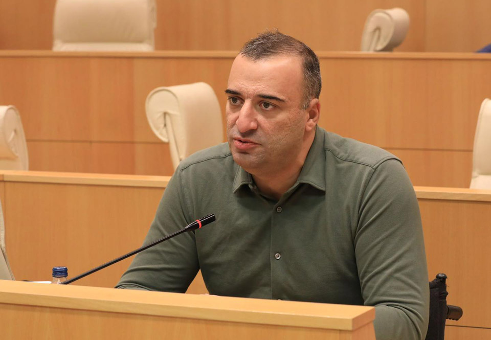 Rati İonatamişvili: “Heç kim inkar edə bilməz ki, unudulmuş Abastuman kurortuna yeni həyat verilməsi məhz Bidzina İvanişvilinin xidmətidir”