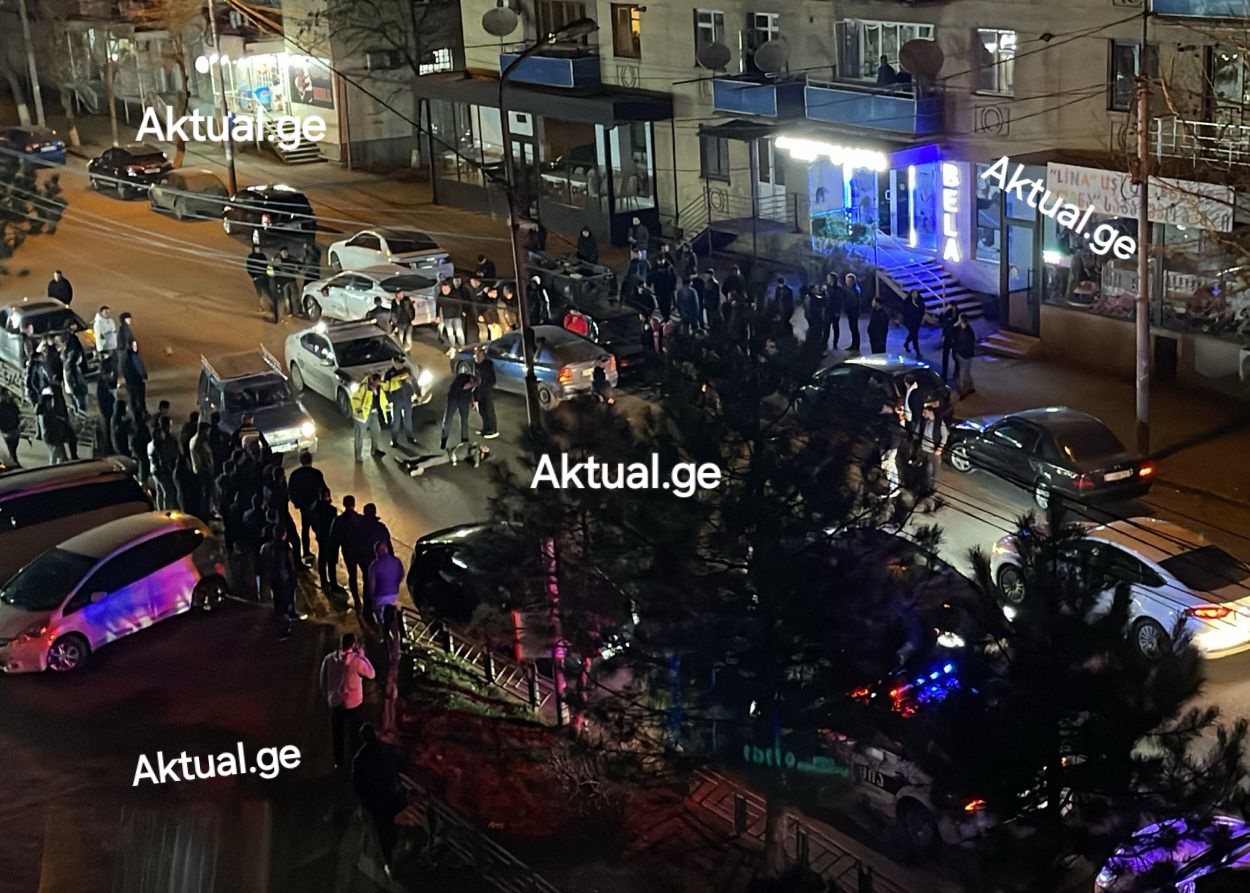 Marneulidə ürəkləri dağlayan hadisə: Avtomobil gənc oğlanı vurub - FOTO