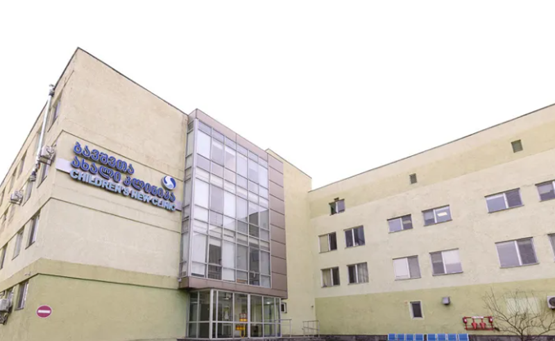 Tbilisidə 55 uşaq zəhərlənmə əlamətləri ilə xəstəxanaya yerləşdirilib