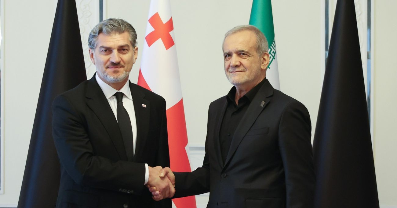  Mixeil Kavelaşvili İran Prezidenti Məsud Pezeşkian ilə görüşüb