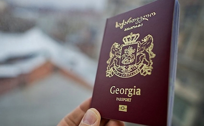 Gürcüstanda biometrik pasportlara böyük dəyişiklik